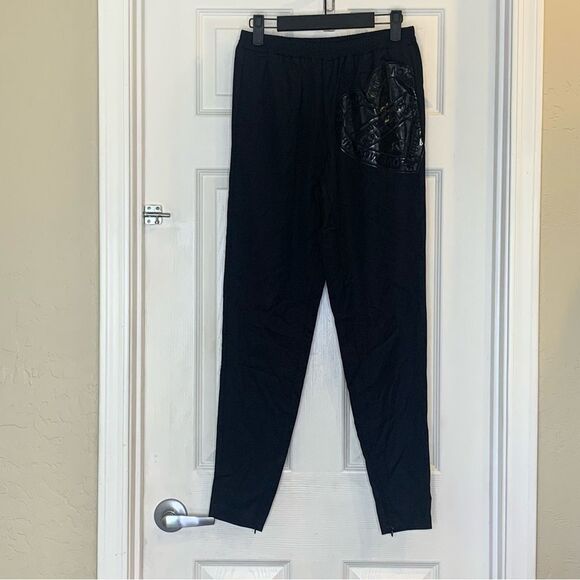 Love Moschino Black Pants Heart Logo Ankle Zippers Size 4 - Picture 13 of 14